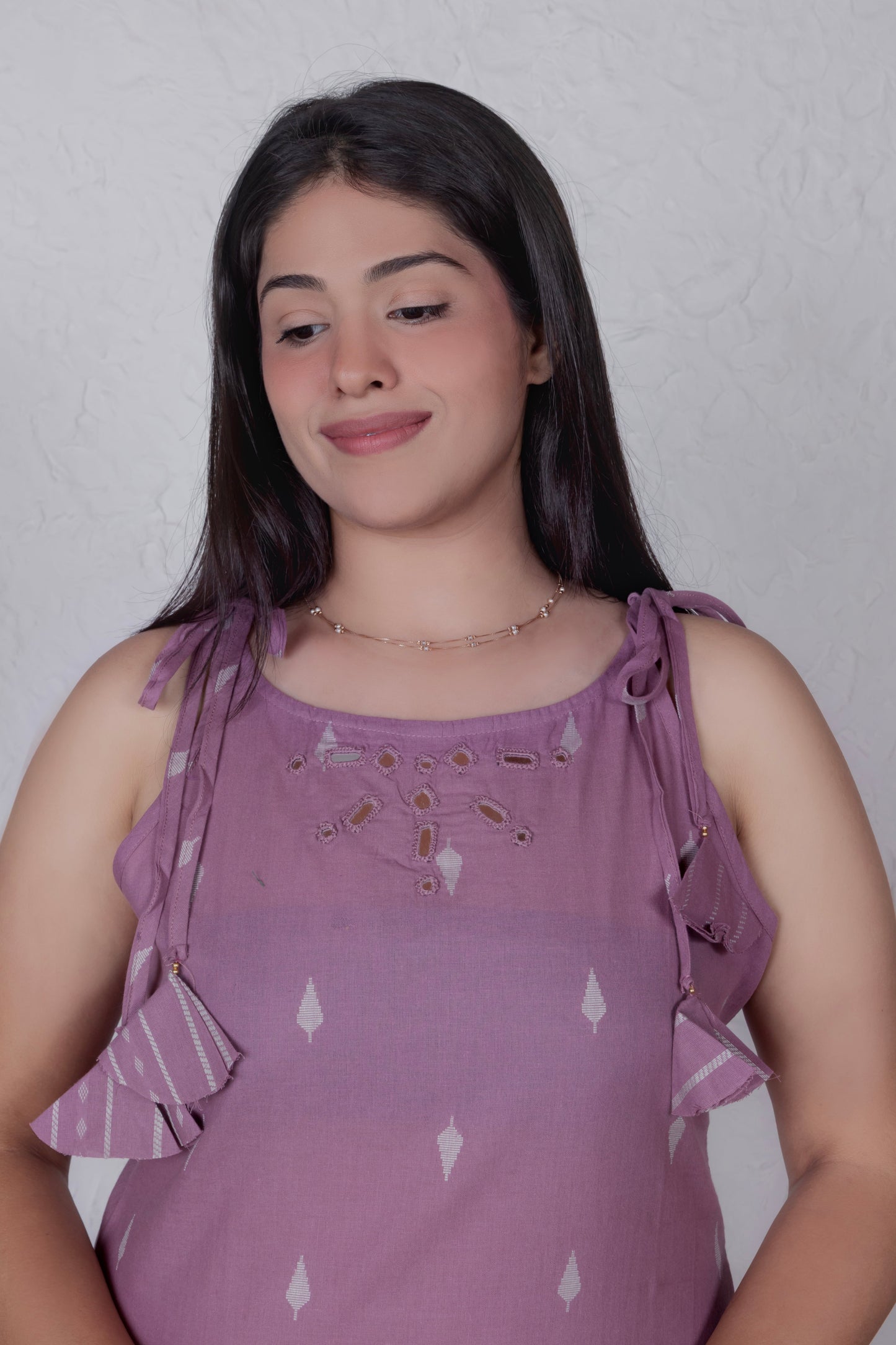 Sleeveless Tassel-Detail Kurta Set - Pink